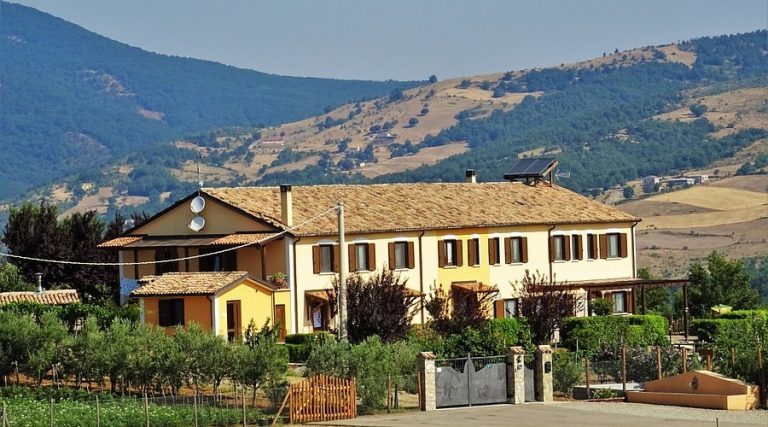 Il BioAgriturismo Sant'Elia tra le colline di Calvello