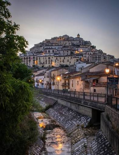 Scorcio del borgo di Calvello